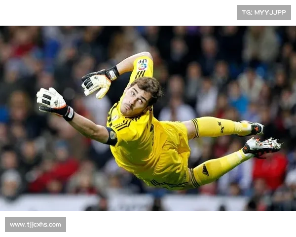 守门员如何提高点球扑救成功率并有效判断点球方向的方法技巧